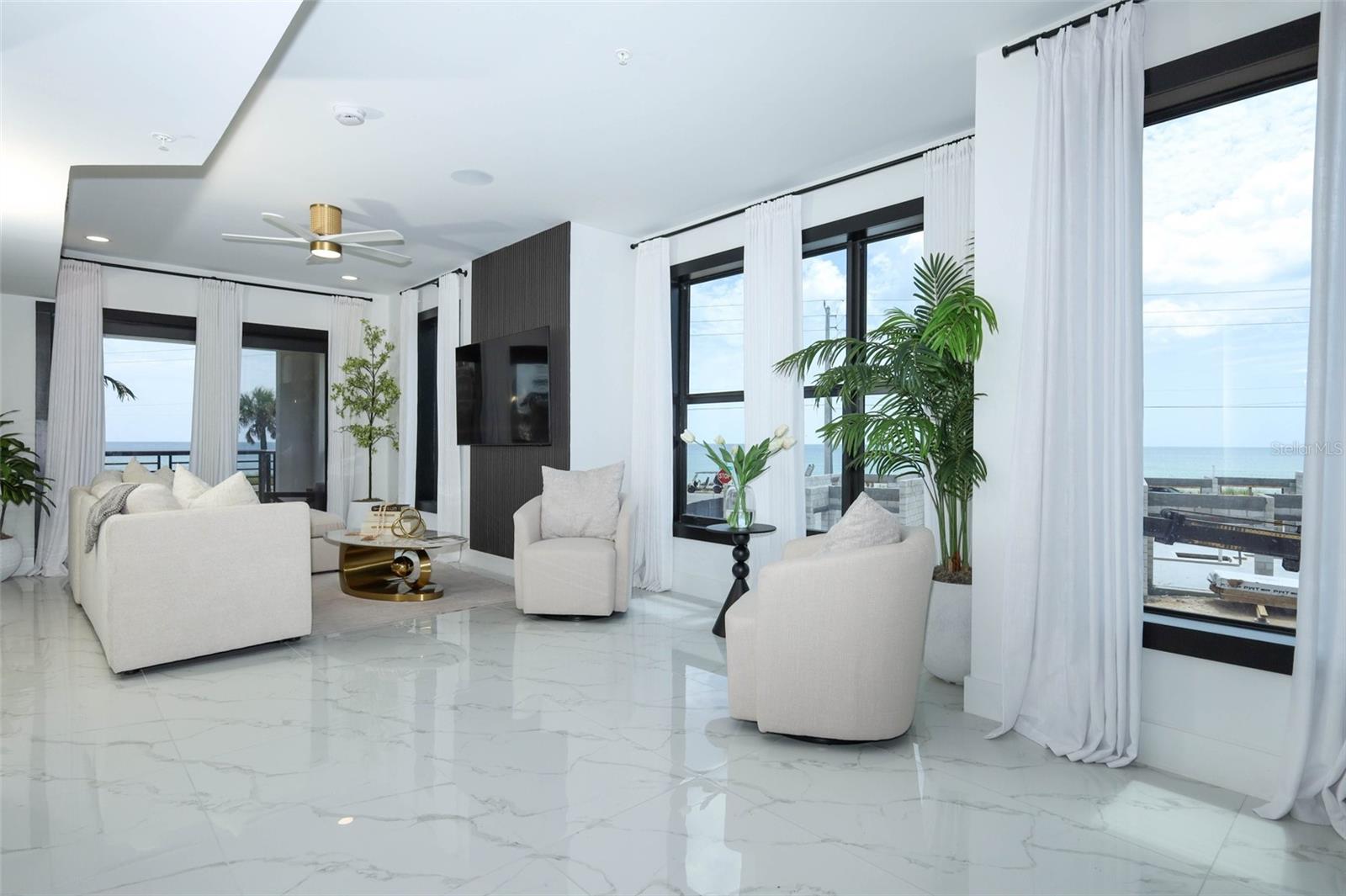 BAILEY BY THE SEA - Residential