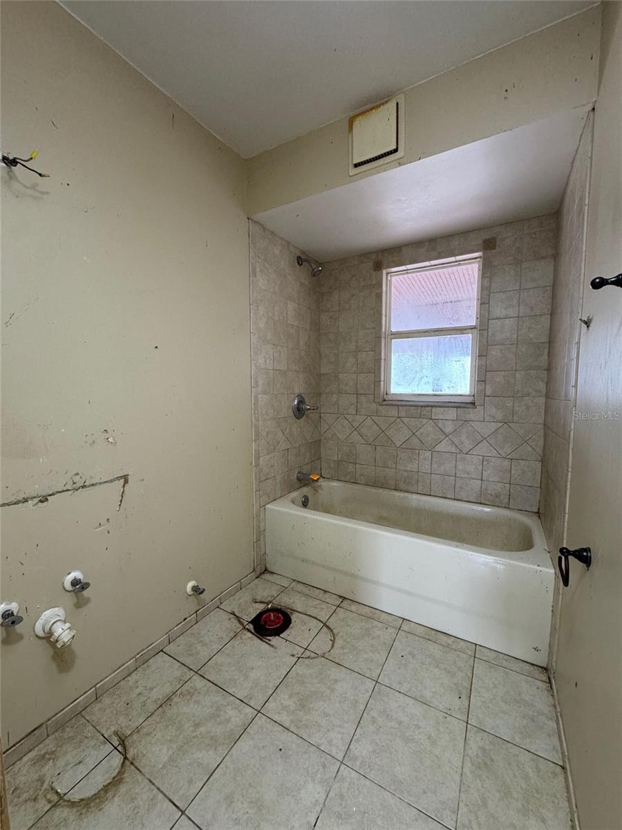APOLLO BEACH UNIT ONE PT ONE - Residential