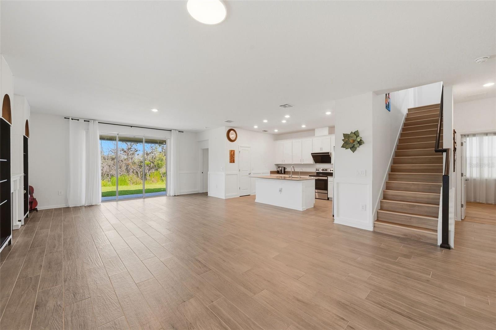 STOREY GROVE PH 5 - Residential