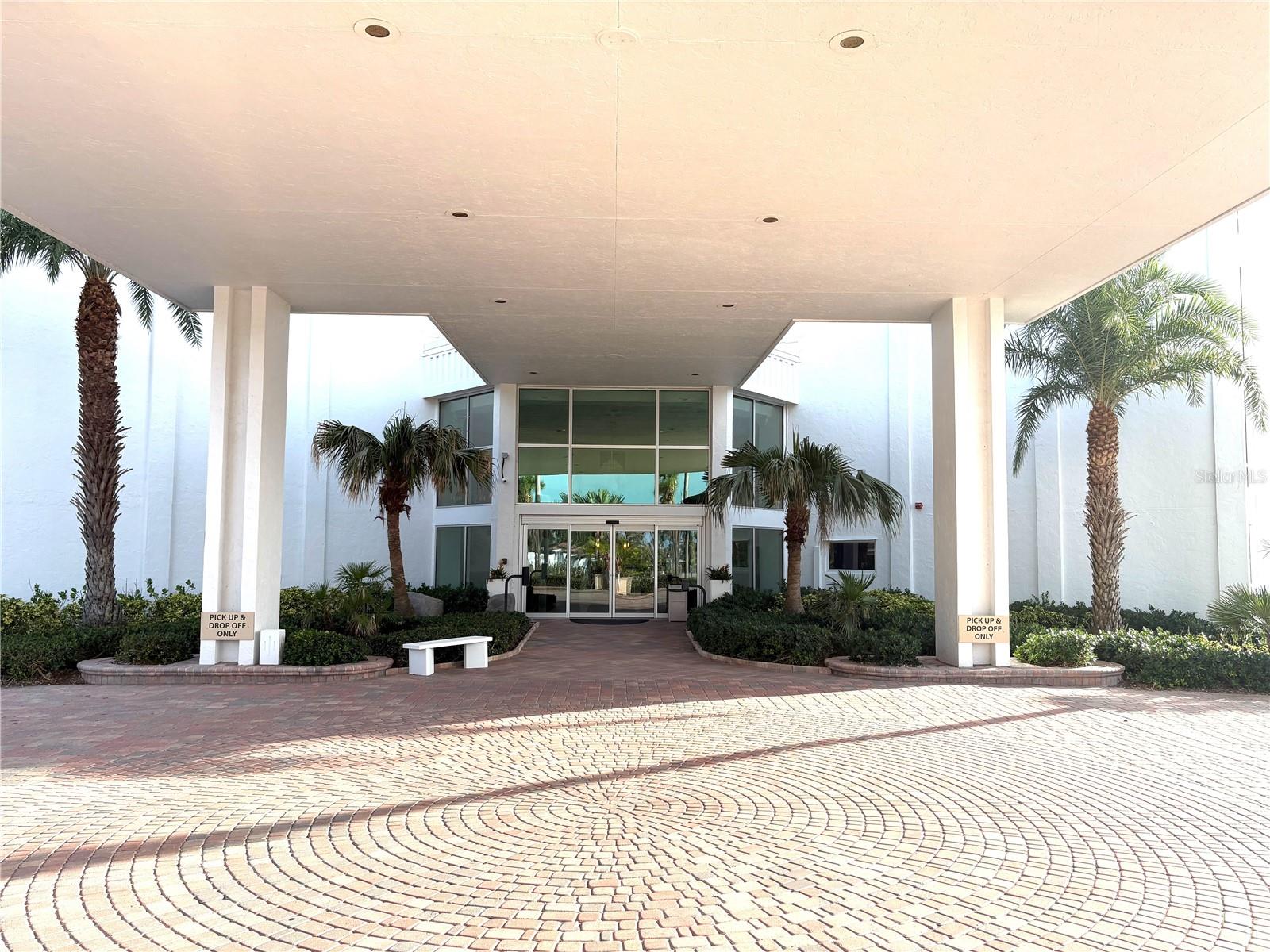 ISLANDS WEST - Residential