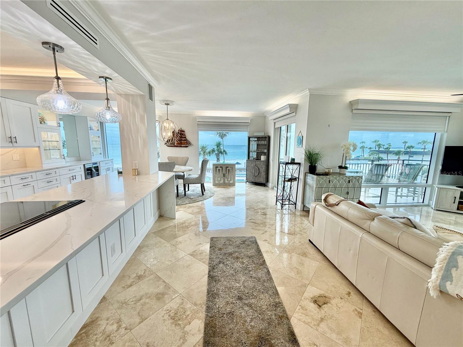 ISLANDS WEST - Residential