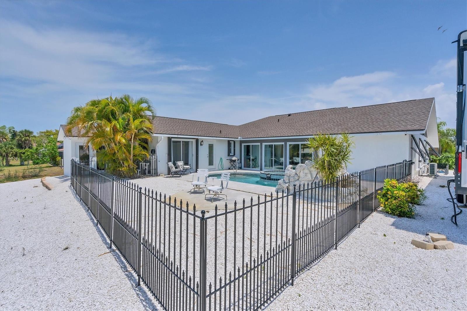 CAPE HAZE - Residential