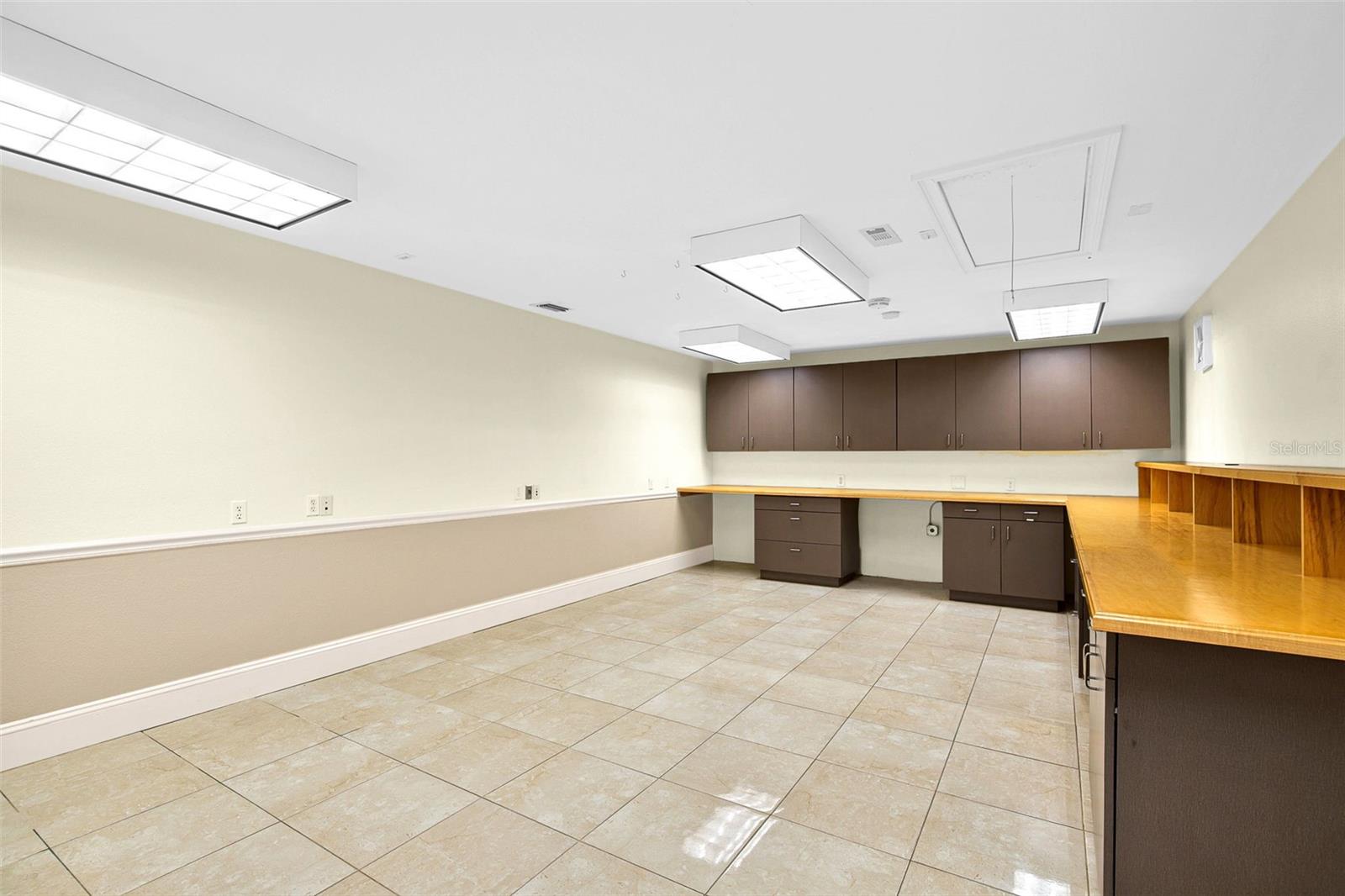 ADAMS ANNEX RESURVEY - Commercial Sale