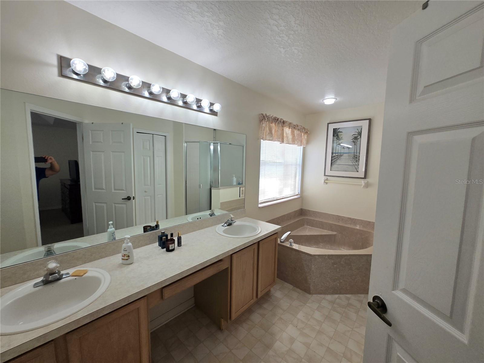 SOUTHCHASE PH 1B VLG 11B - Residential