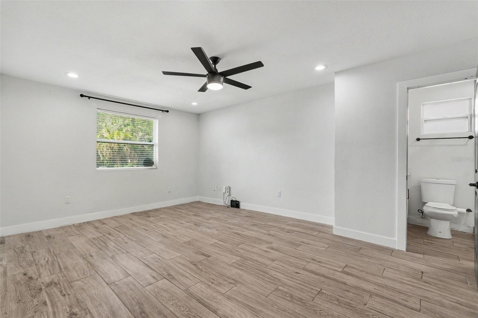LA VERGNE 1ST ADD - Residential
