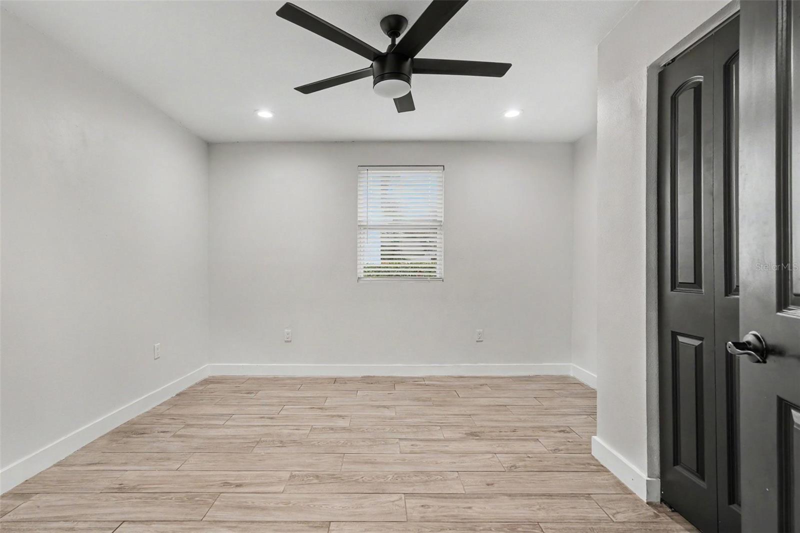 LA VERGNE 1ST ADD - Residential