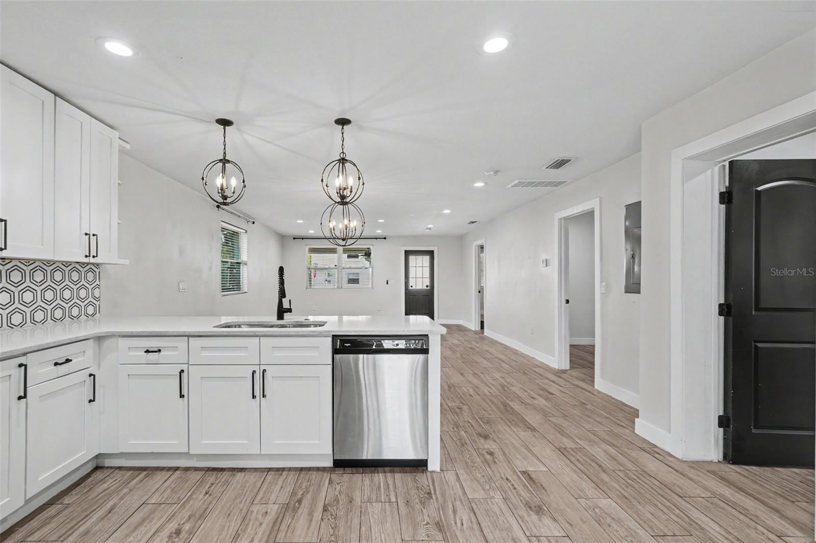 LA VERGNE 1ST ADD - Residential