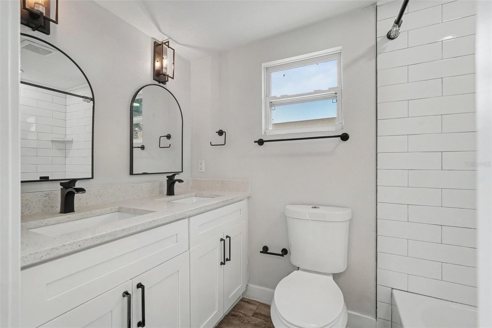 LA VERGNE 1ST ADD - Residential