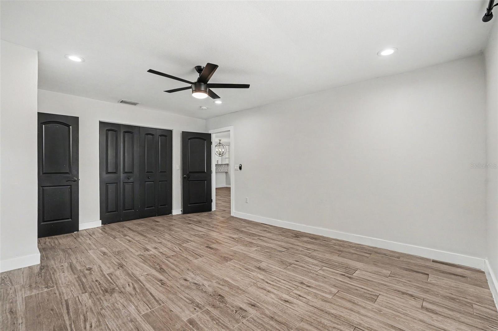 LA VERGNE 1ST ADD - Residential