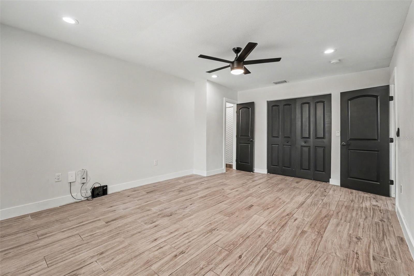 LA VERGNE 1ST ADD - Residential