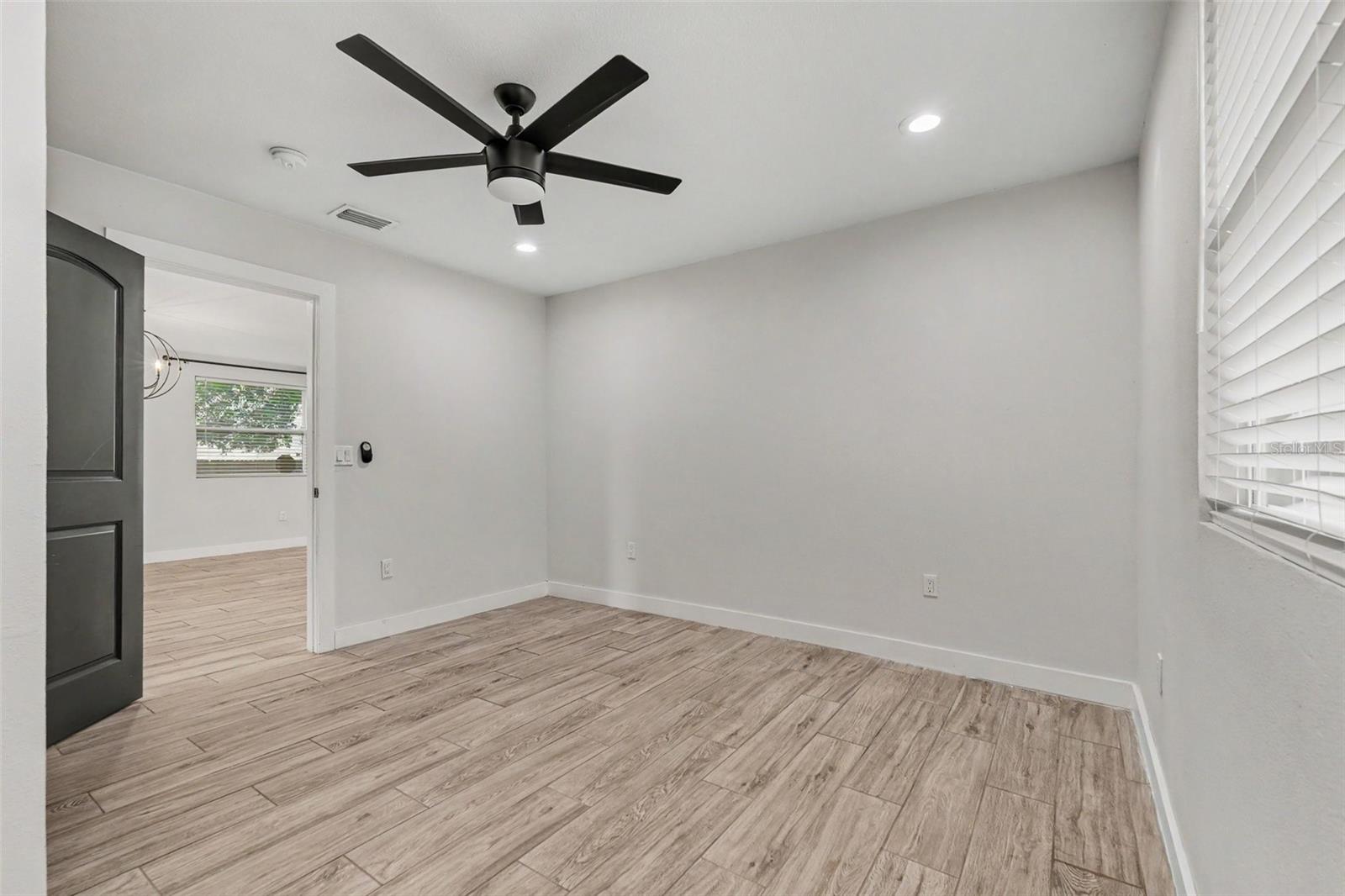 LA VERGNE 1ST ADD - Residential