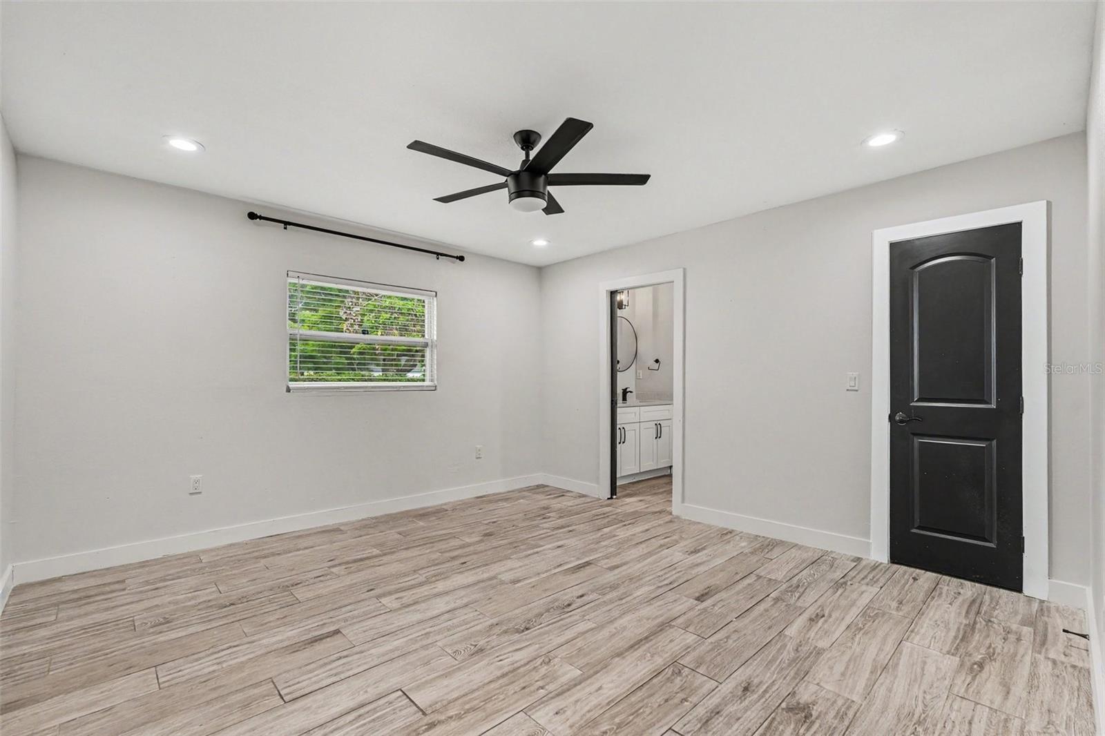 LA VERGNE 1ST ADD - Residential
