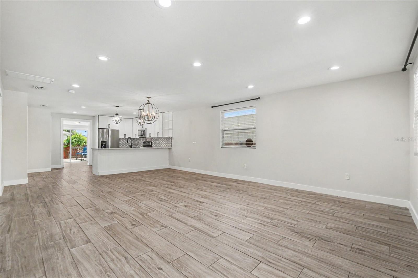 LA VERGNE 1ST ADD - Residential