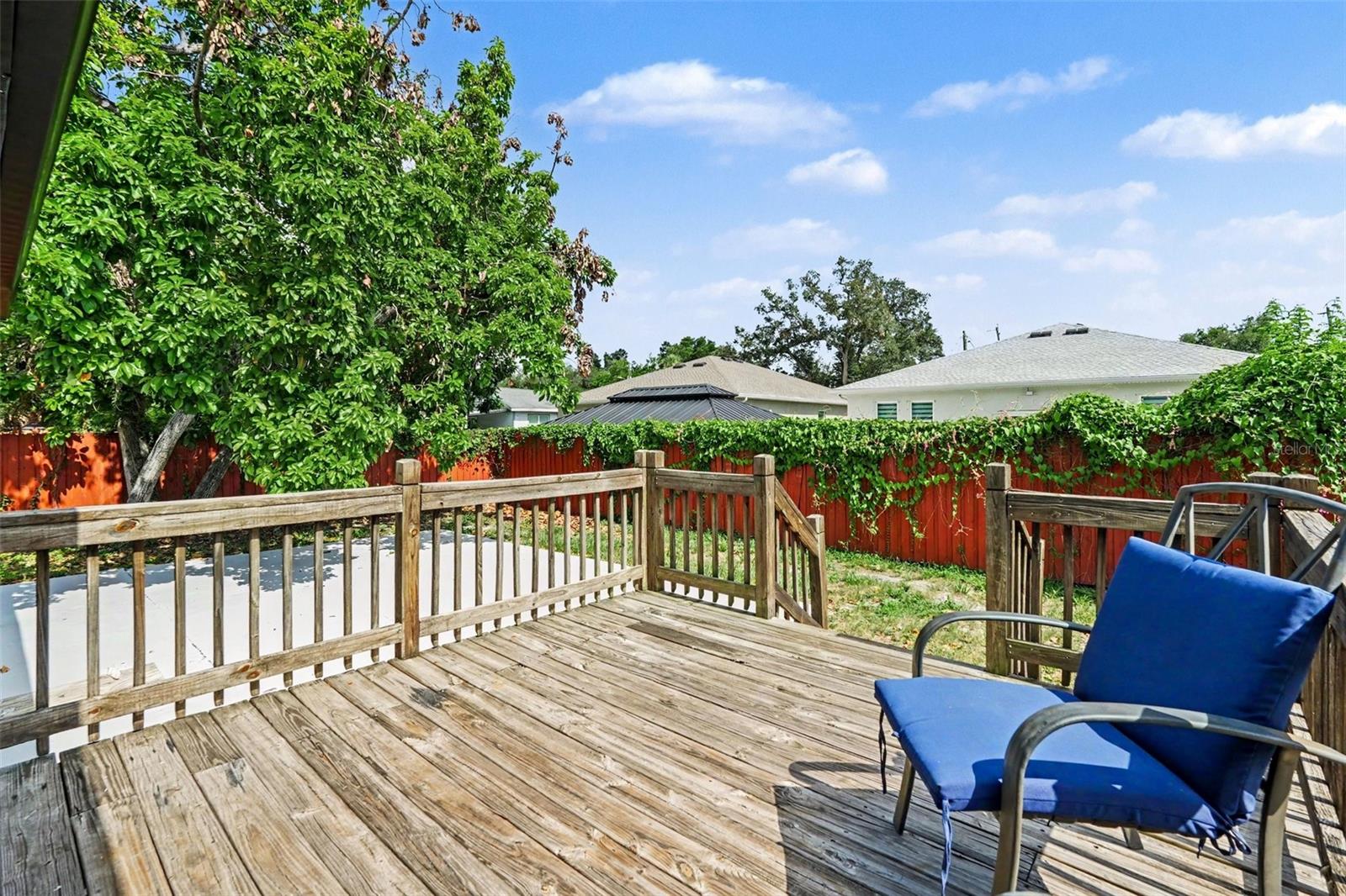 LA VERGNE 1ST ADD - Residential