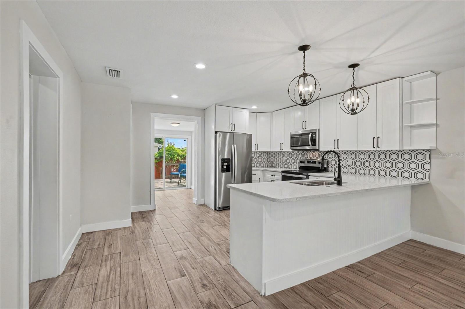 LA VERGNE 1ST ADD - Residential