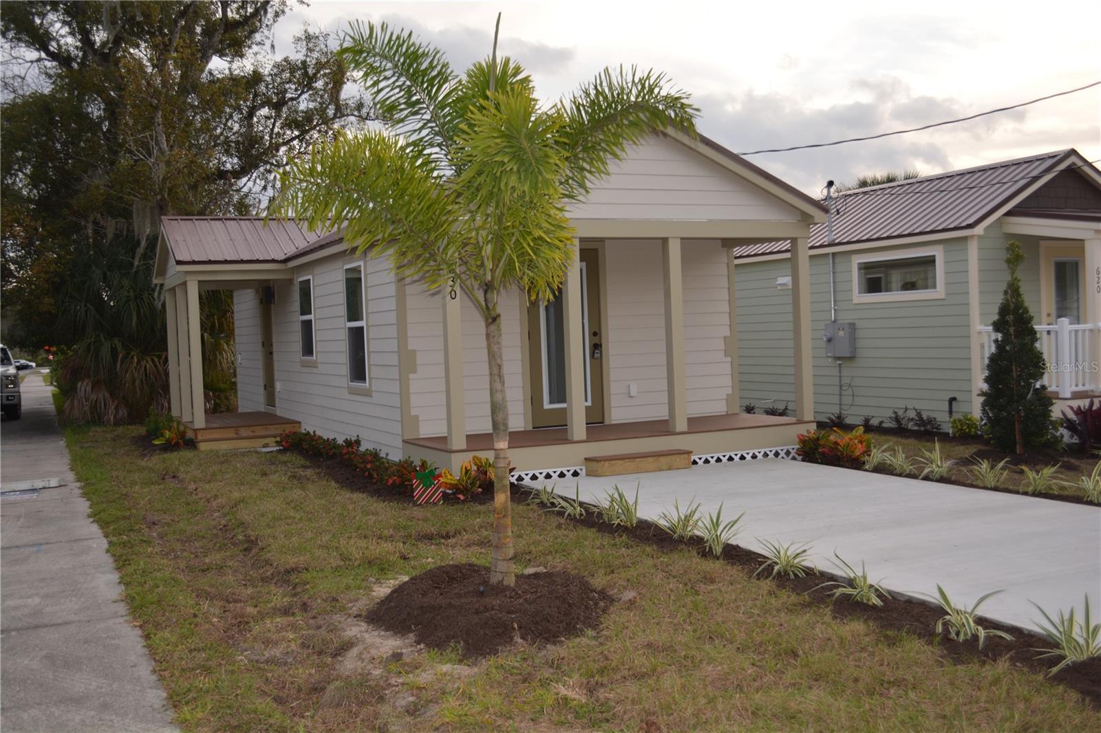 MILTON SQUARE - Residential