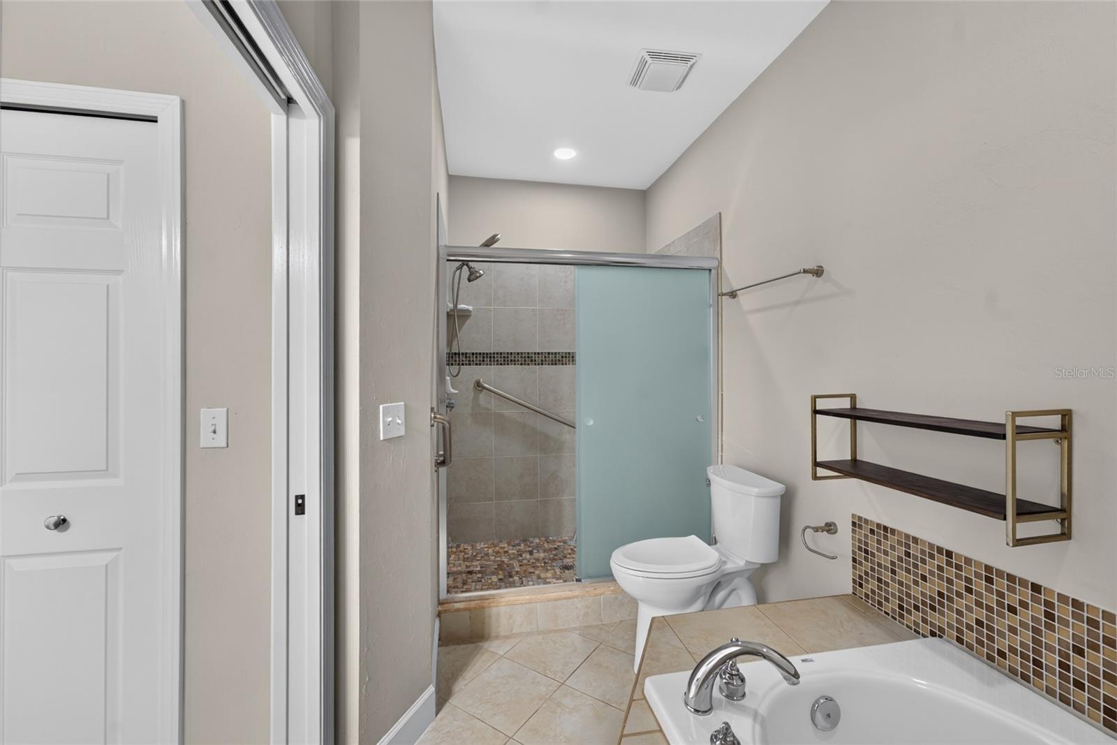 VILLAS OF WEST END UNIT B PH 1 - Residential