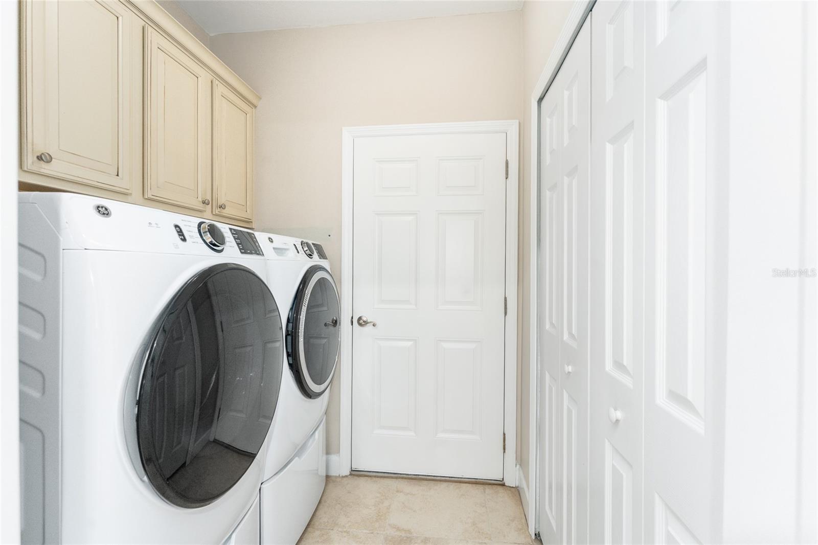VILLAS OF WEST END UNIT B PH 1 - Residential