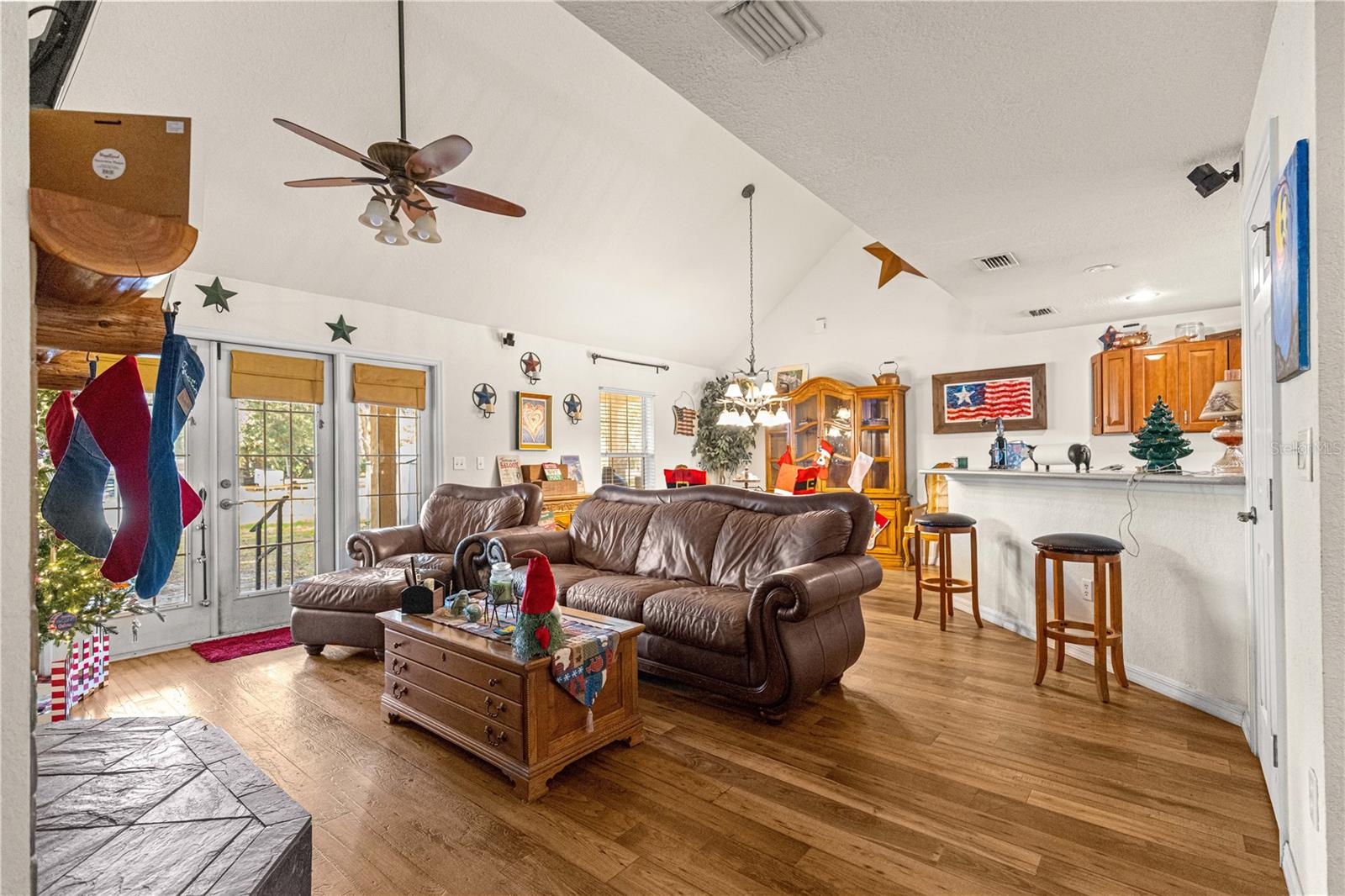 MEADOWBROOK RANCHES - Residential