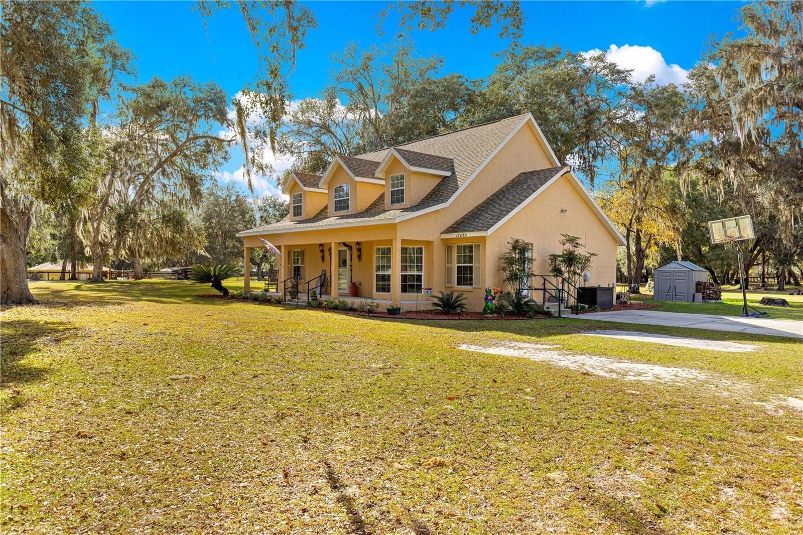 MEADOWBROOK RANCHES - Residential