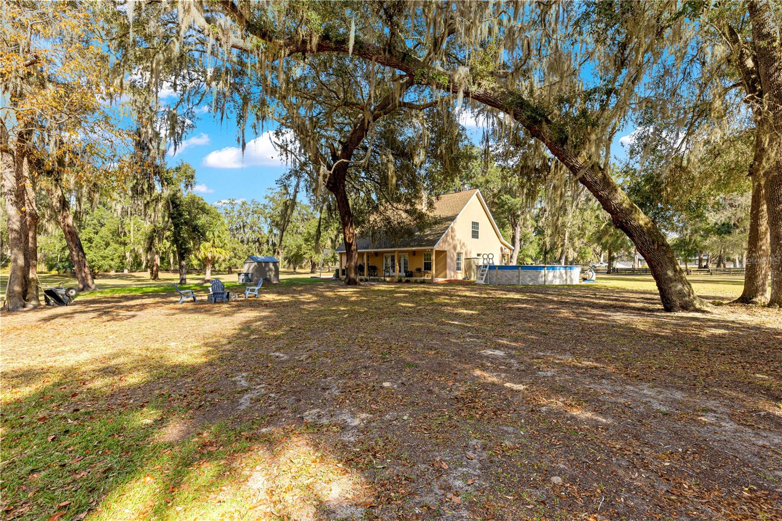 MEADOWBROOK RANCHES - Residential