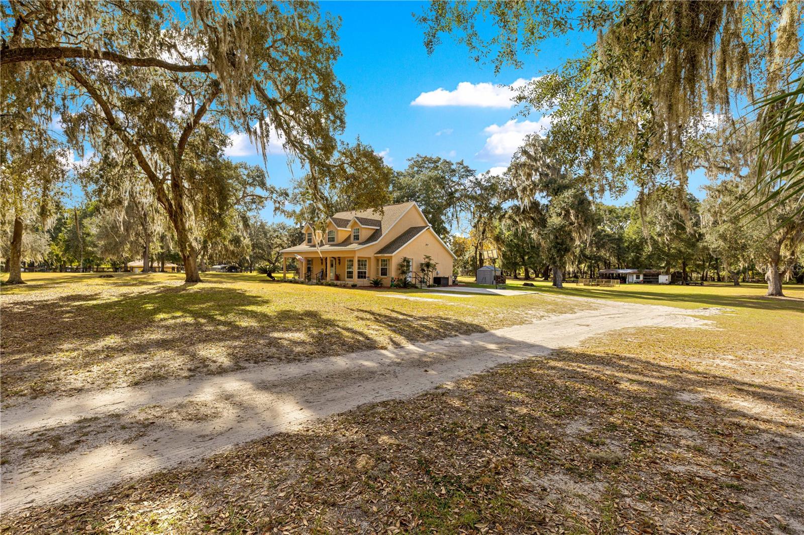 MEADOWBROOK RANCHES - Residential