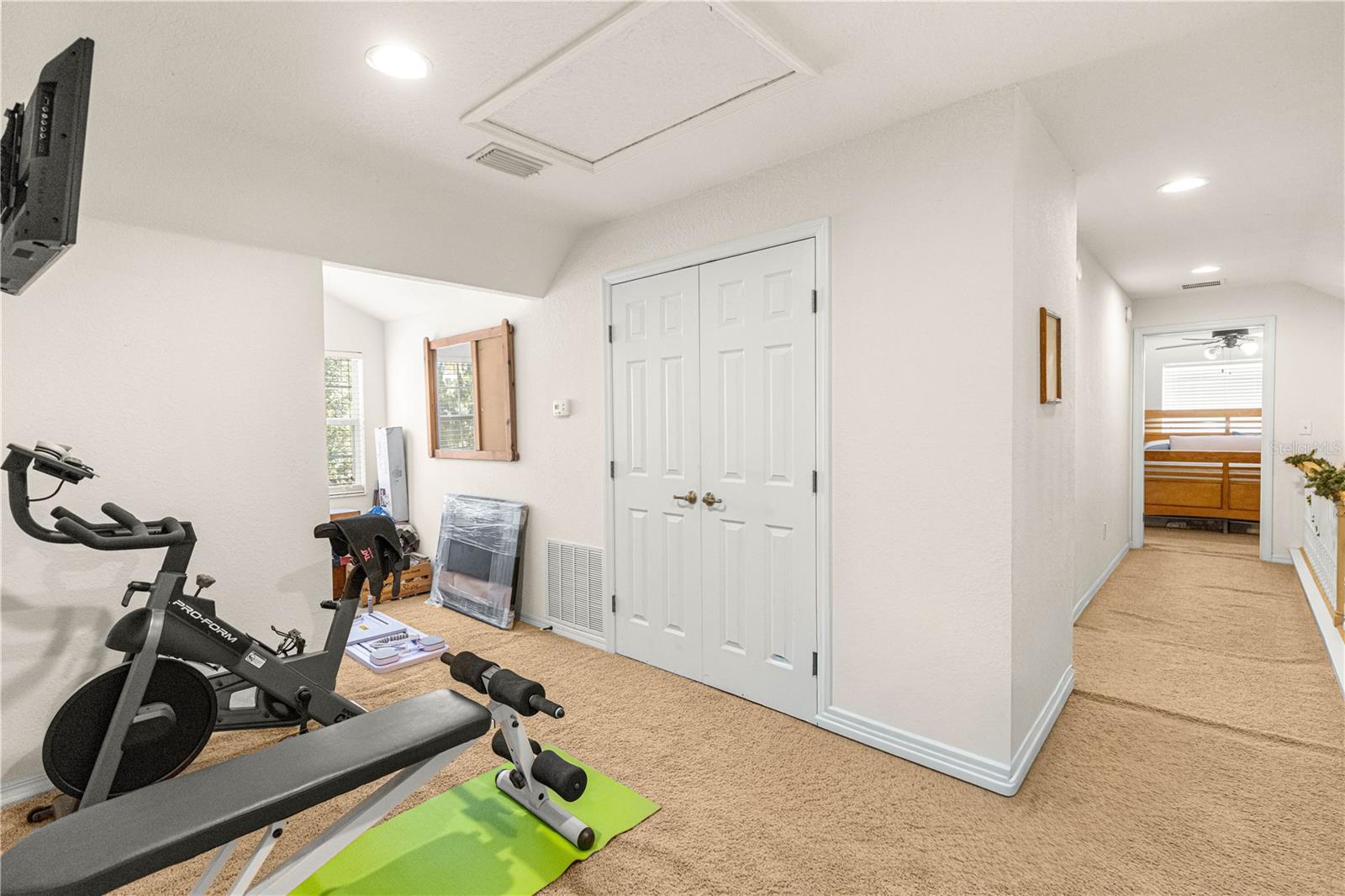 MEADOWBROOK RANCHES - Residential
