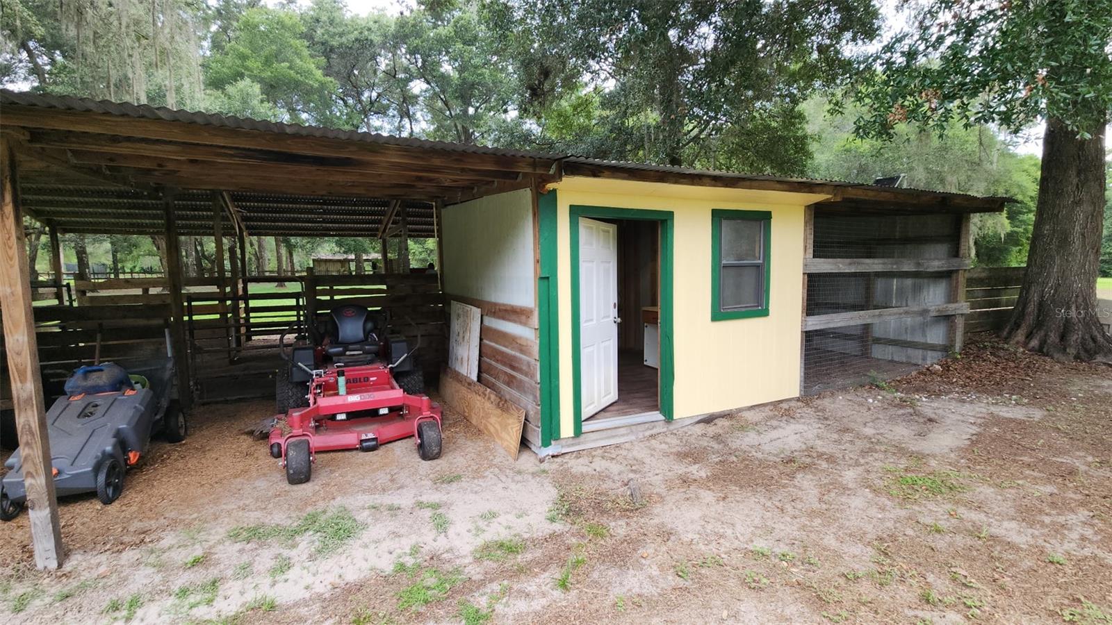 MEADOWBROOK RANCHES - Residential