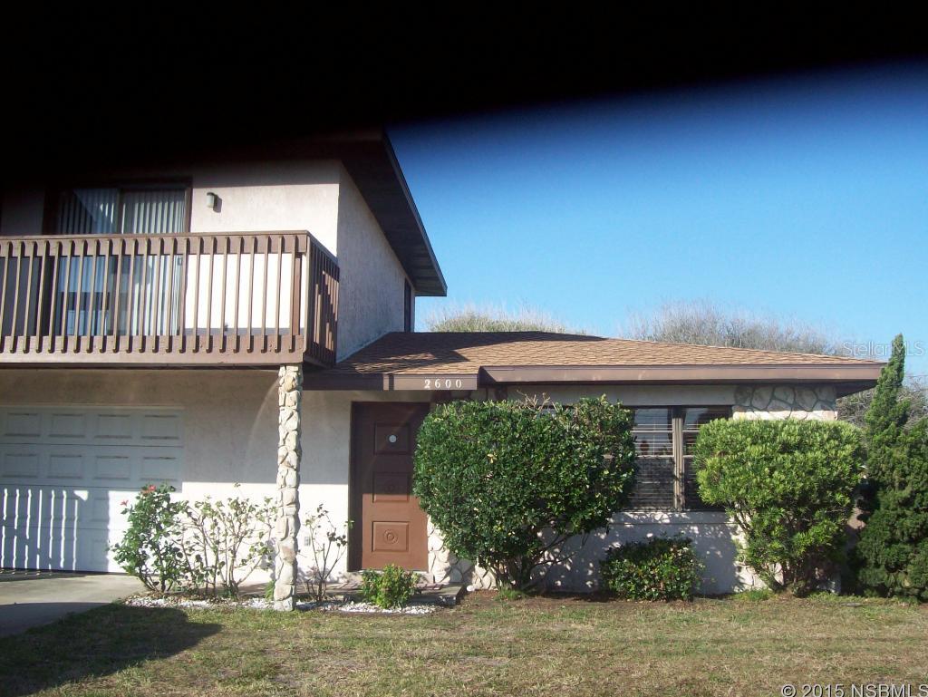 2 Story duplex.  Bedrooms and full bath upstairs.Half bath first floor.  Across the street from Atlantic Ocean.