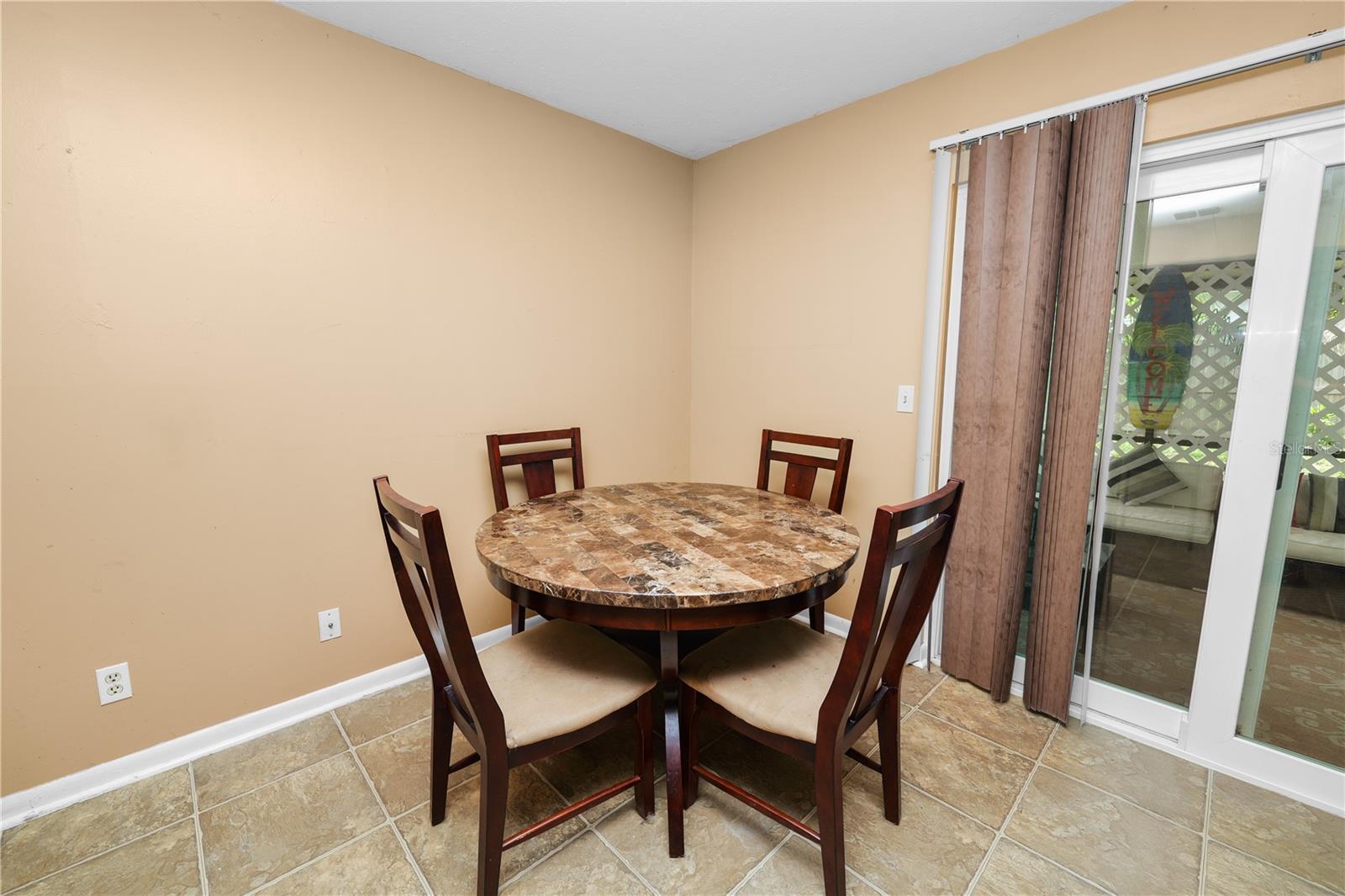 PRESIDENTIAL MANOR UNIT 2A - Residential