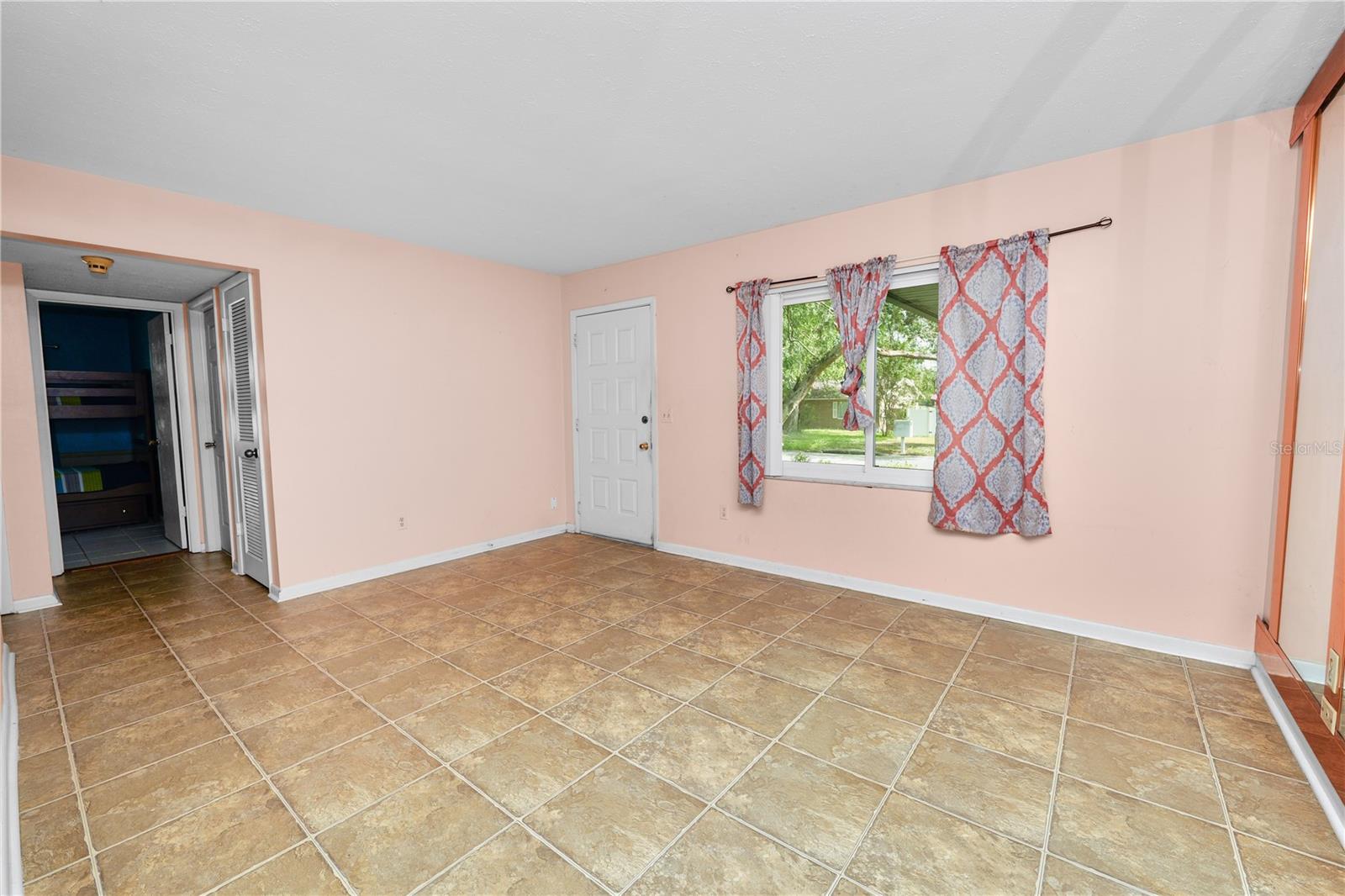 PRESIDENTIAL MANOR UNIT 2A - Residential