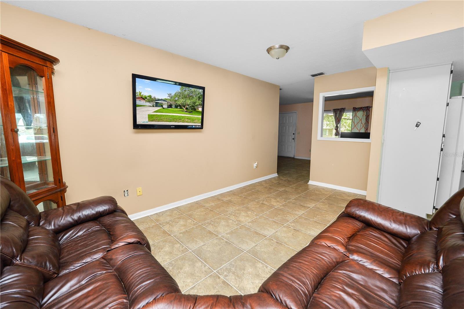 PRESIDENTIAL MANOR UNIT 2A - Residential