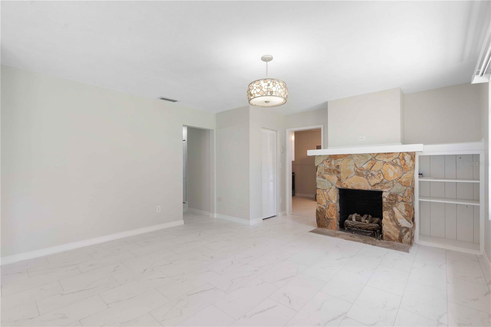 HAMNERS W E ROME AVE ESTAT - Residential