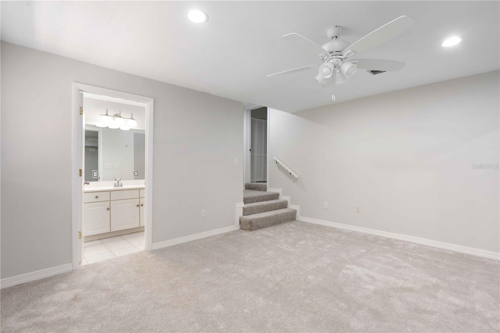 HAMNERS W E ROME AVE ESTAT - Residential
