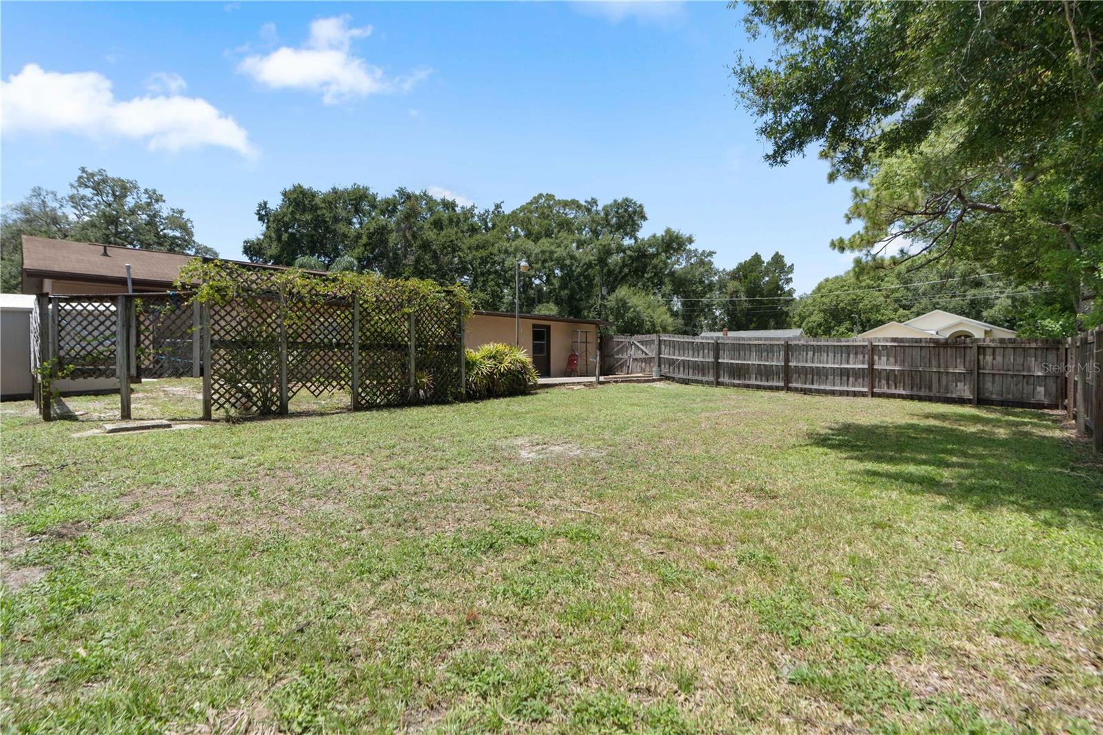 HAMNERS W E ROME AVE ESTAT - Residential