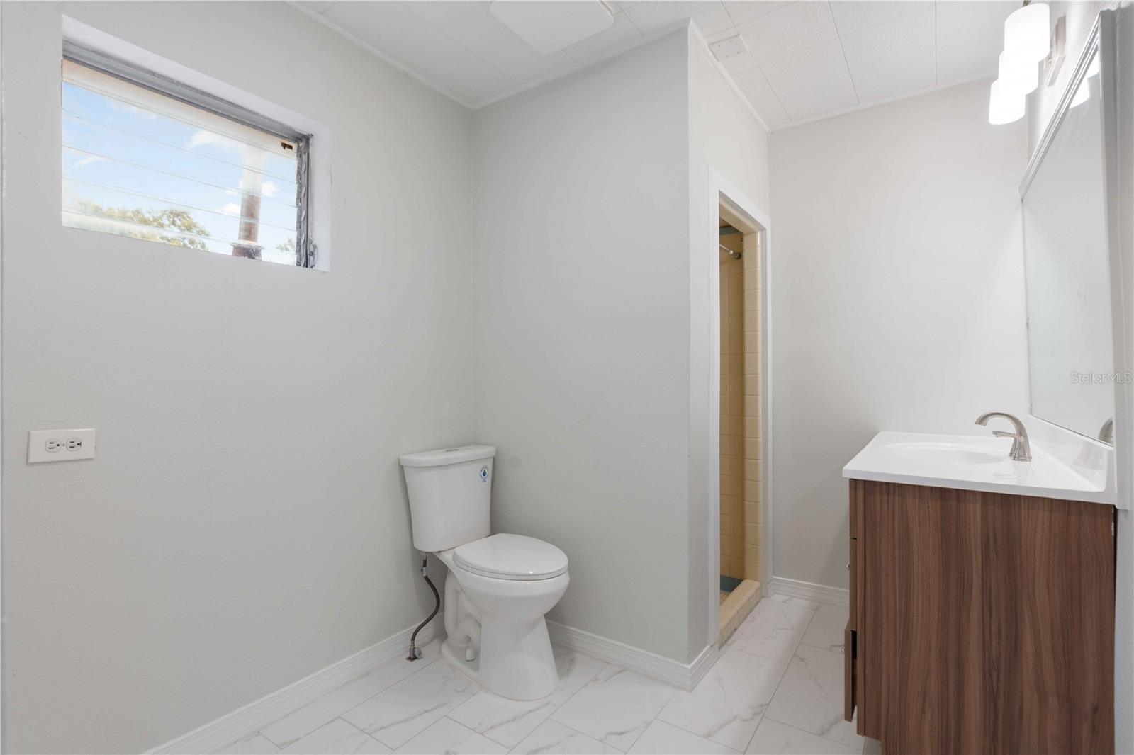 HAMNERS W E ROME AVE ESTAT - Residential