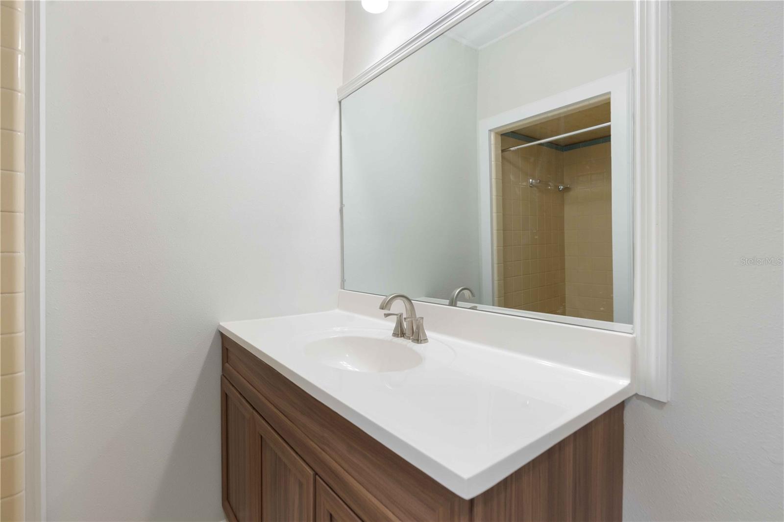 HAMNERS W E ROME AVE ESTAT - Residential