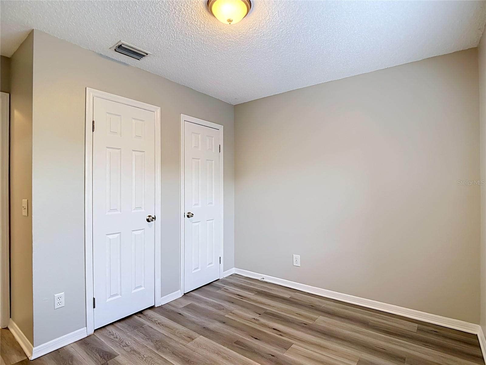 OAKDALE RIVERVIEW ESTATES UN 4 - Residential
