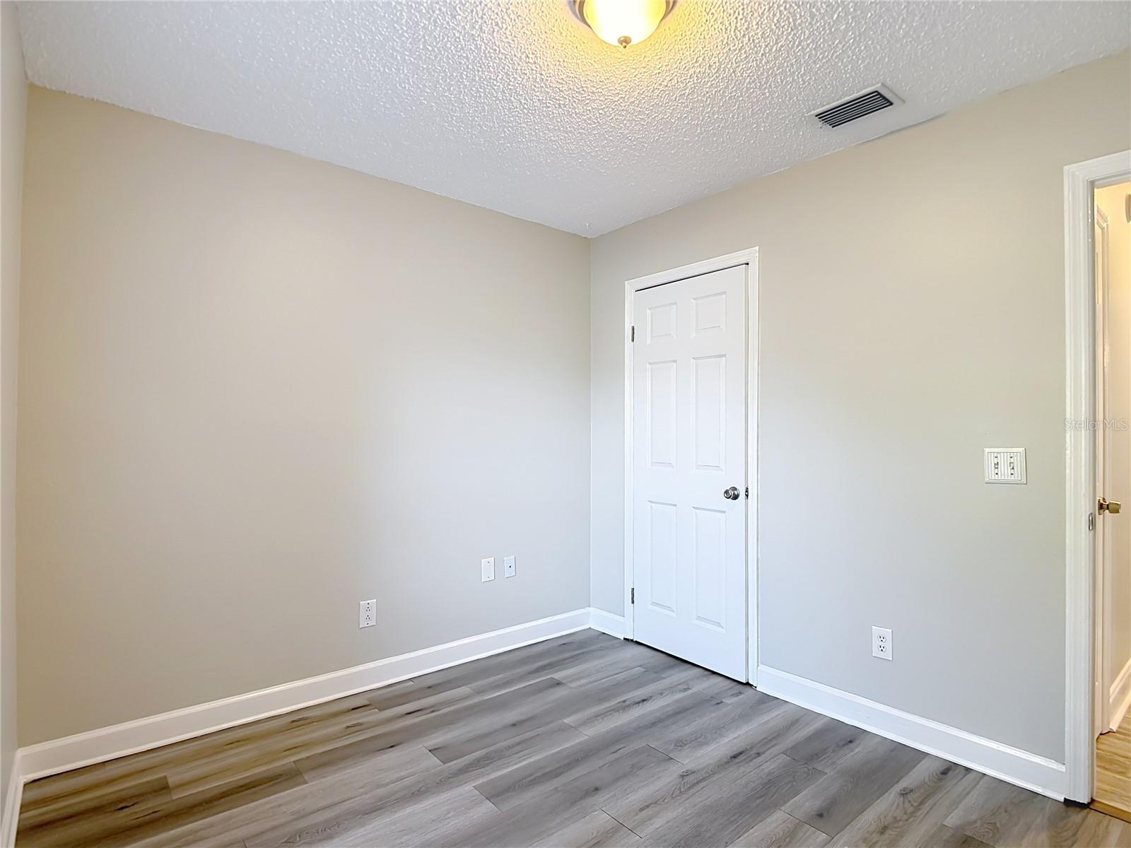 OAKDALE RIVERVIEW ESTATES UN 4 - Residential