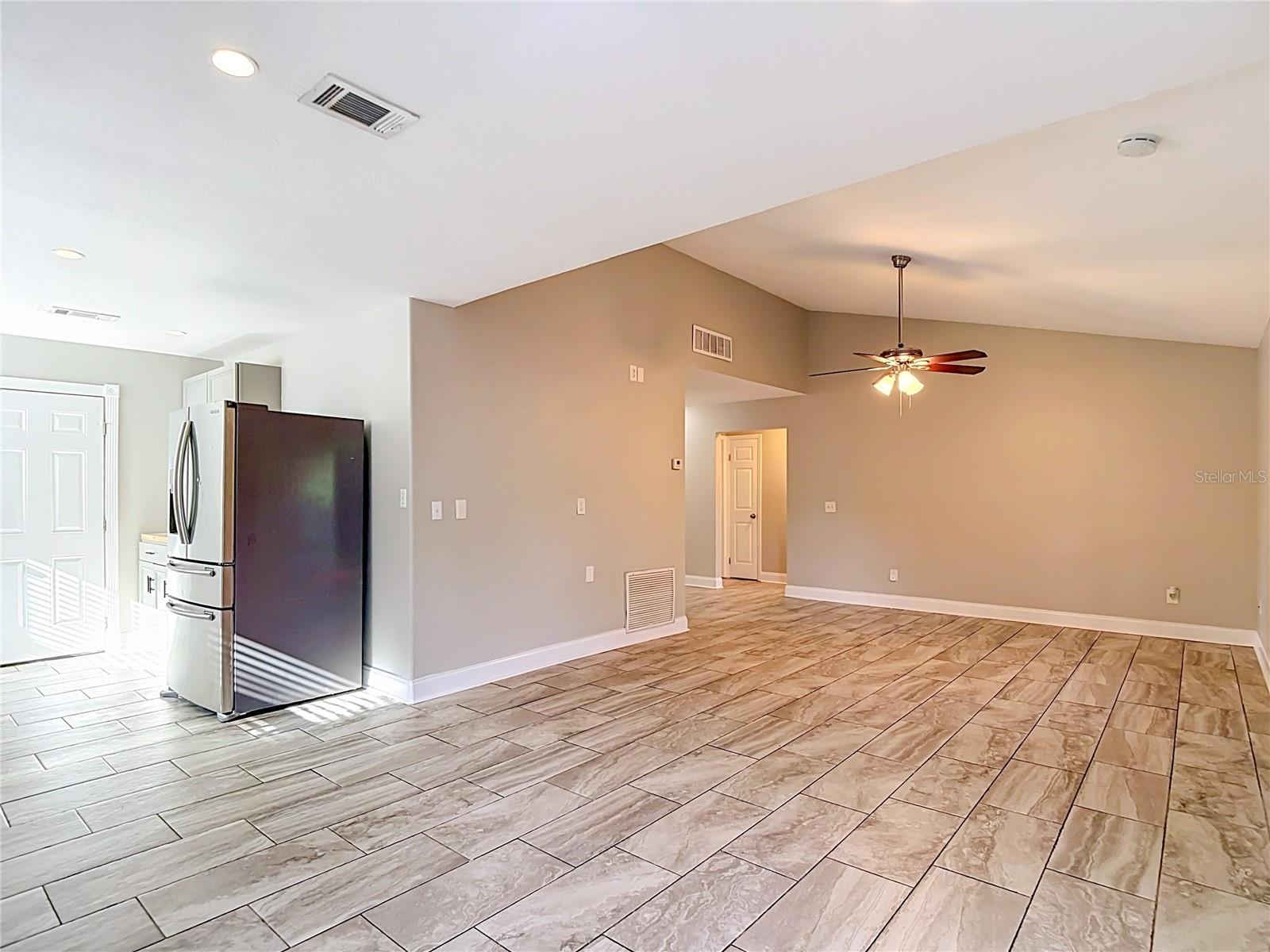 OAKDALE RIVERVIEW ESTATES UN 4 - Residential