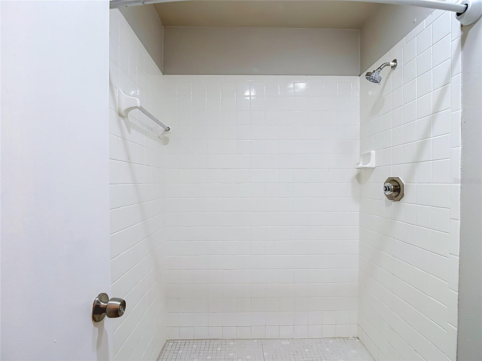 OAKDALE RIVERVIEW ESTATES UN 4 - Residential
