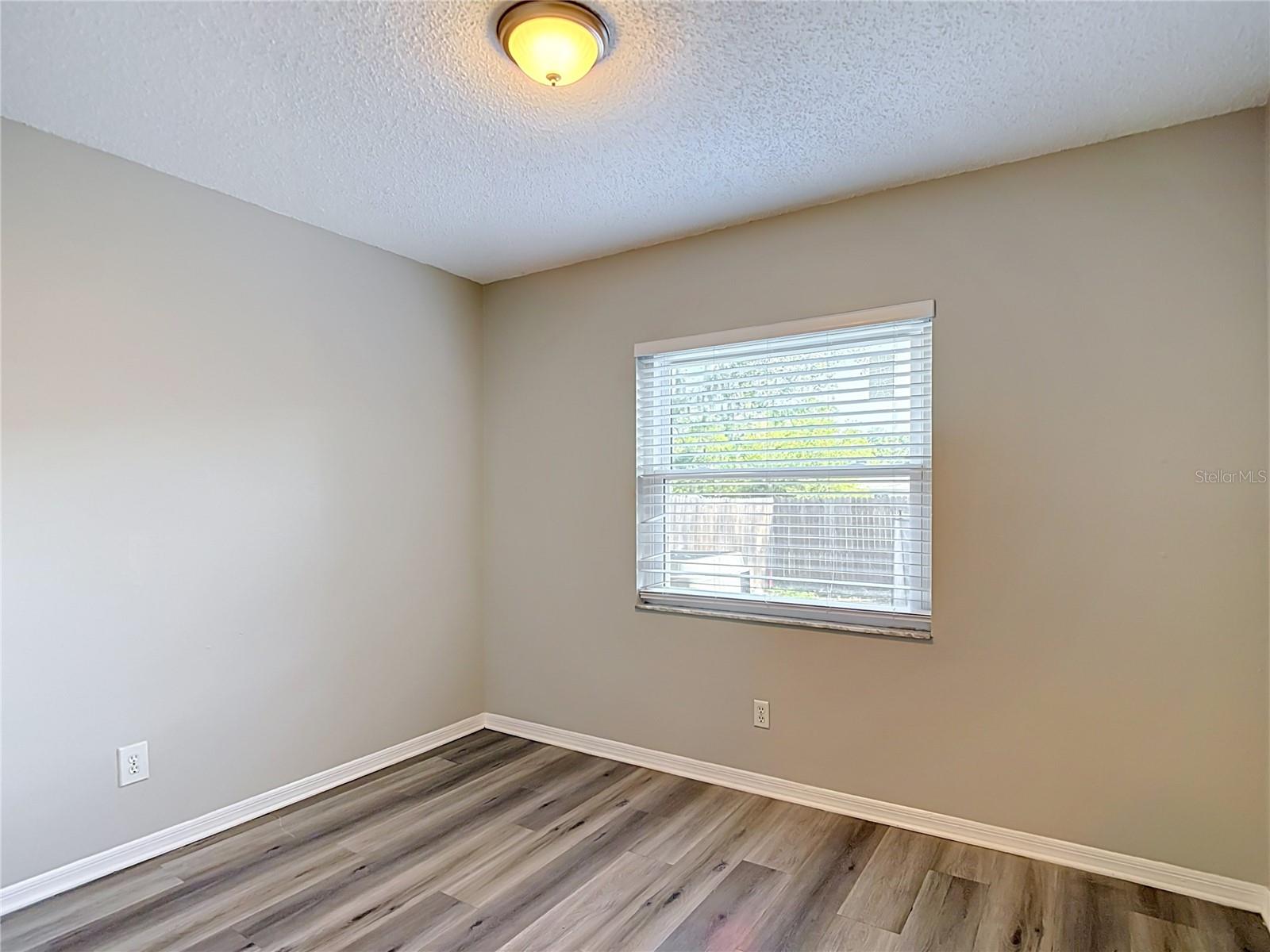OAKDALE RIVERVIEW ESTATES UN 4 - Residential