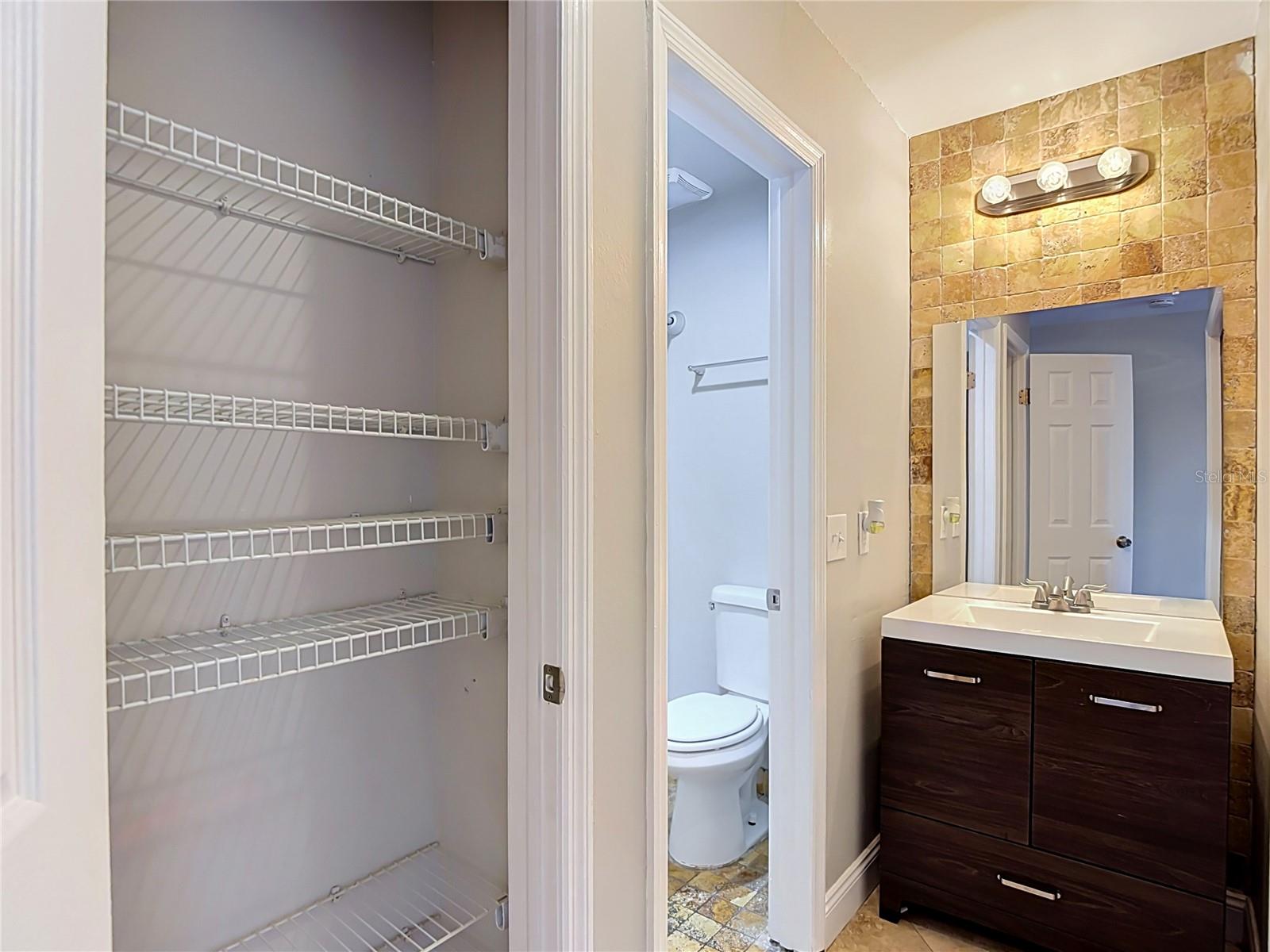 OAKDALE RIVERVIEW ESTATES UN 4 - Residential