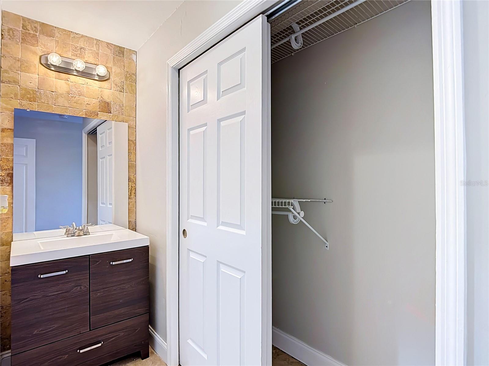 OAKDALE RIVERVIEW ESTATES UN 4 - Residential