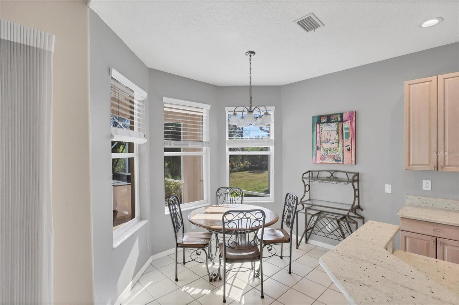 PELICAN POINTE GOLF & COUNTRY CLUB - Residential