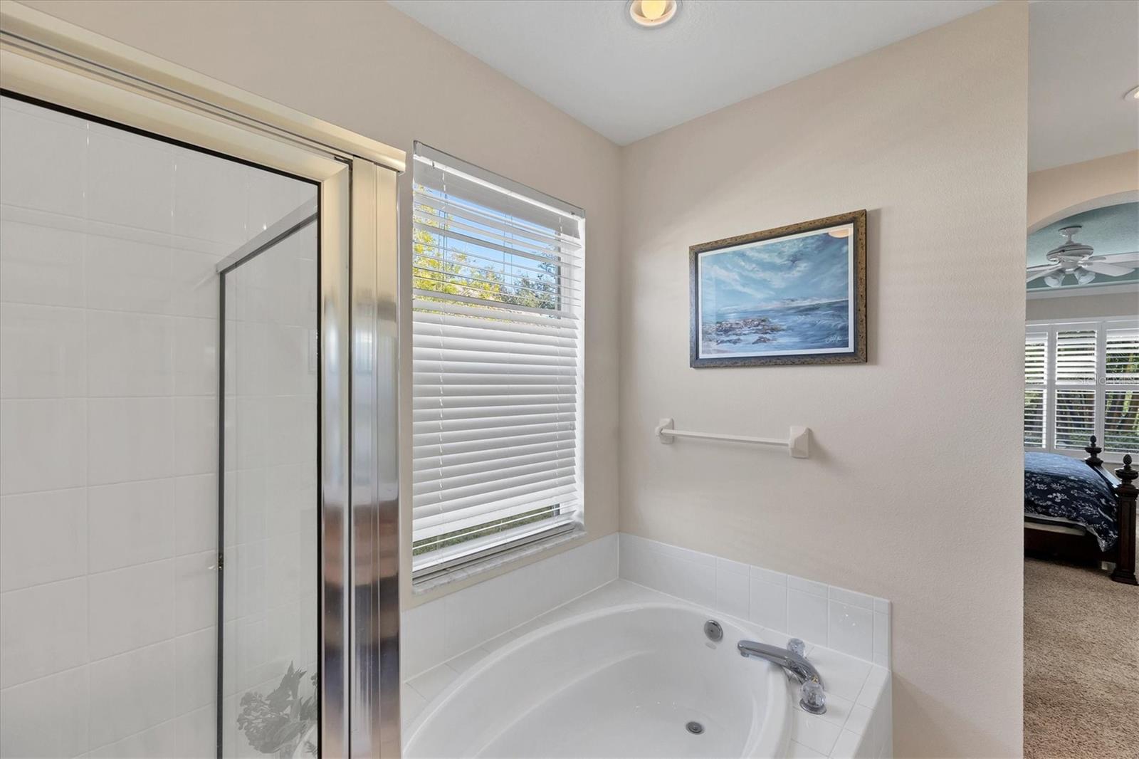 PELICAN POINTE GOLF & COUNTRY CLUB - Residential