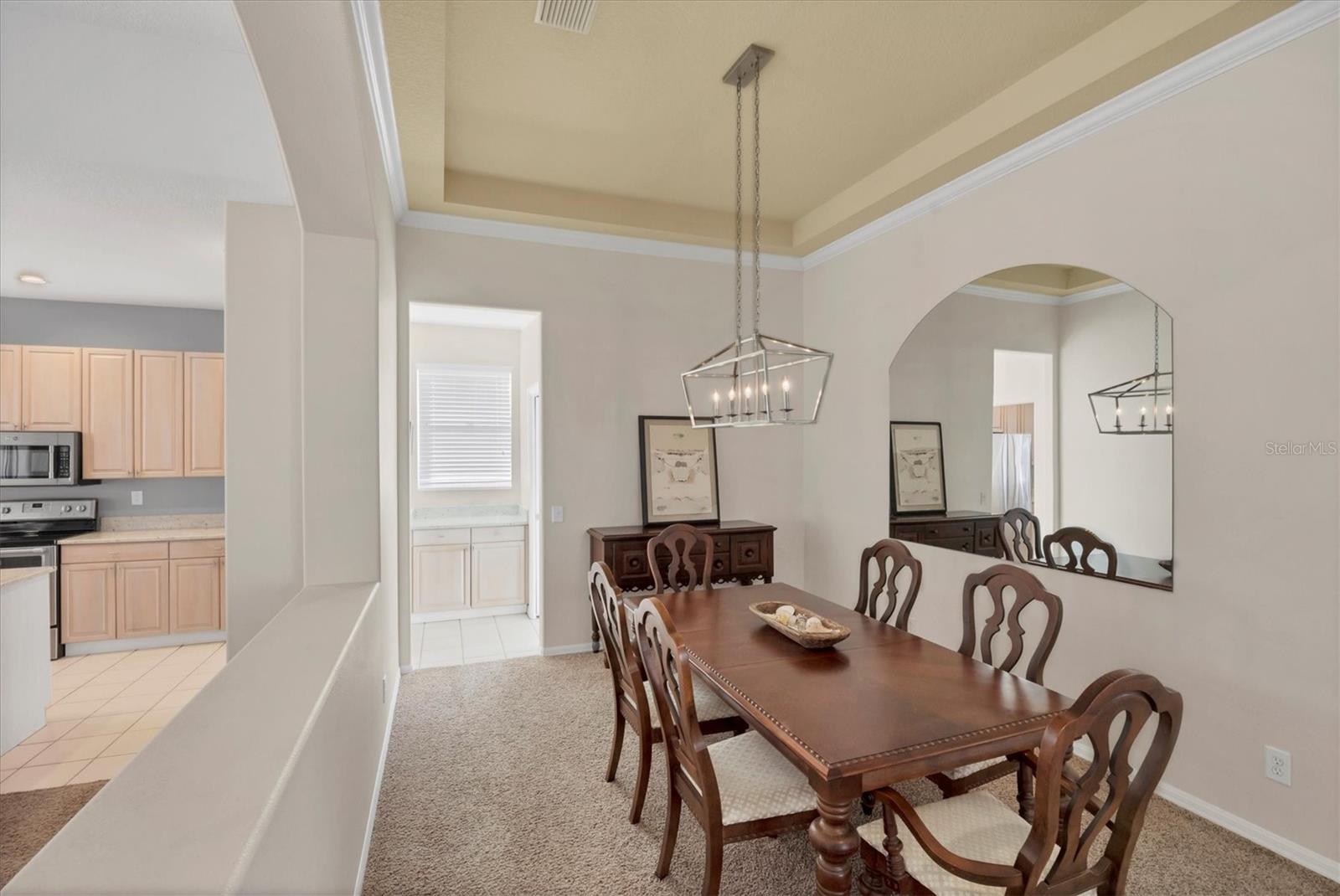 PELICAN POINTE GOLF & COUNTRY CLUB - Residential