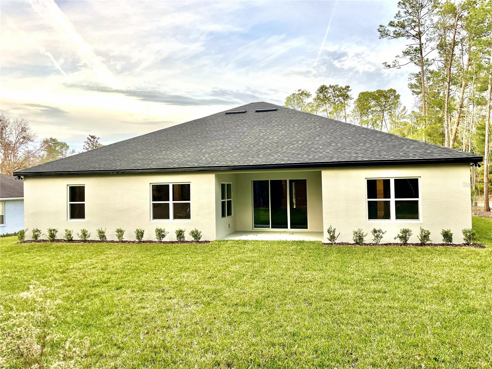 ROYAL HIGHLANDS - Residential