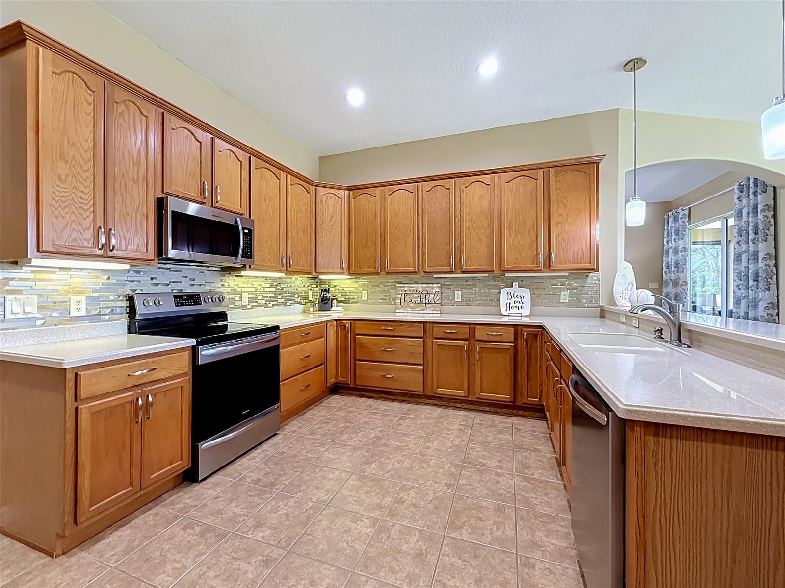 PLANTATION AT LEESBURG ASHLAND VILLAGE - Residential