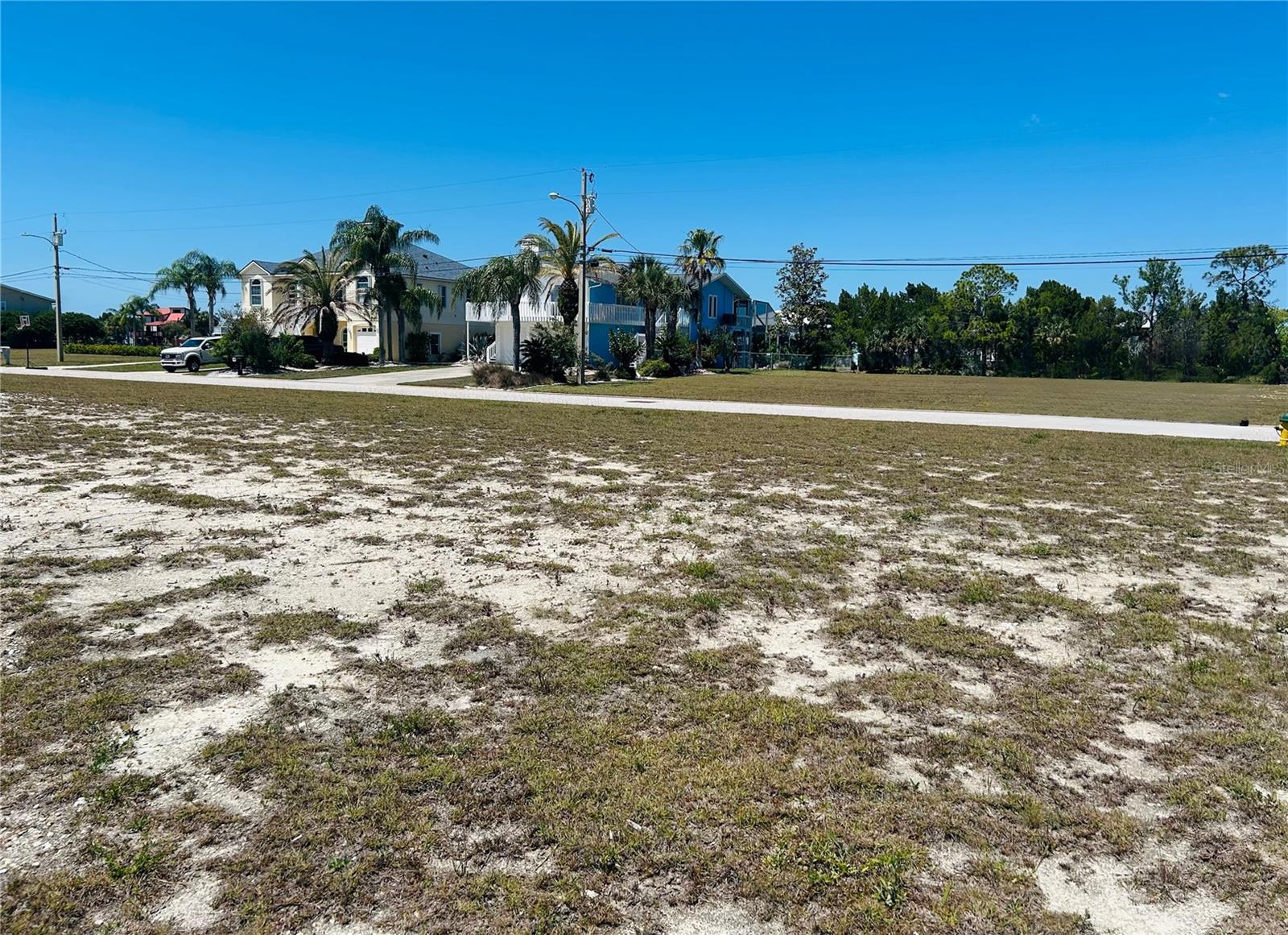 HERNANDO BEACH - Land